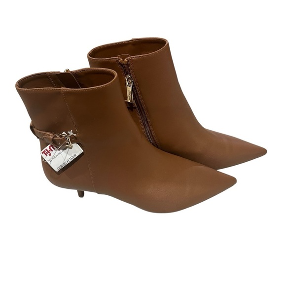 MICHAEL Michael Kors Shoes - MICHAEL Michael Kors Tan Ankle Booties